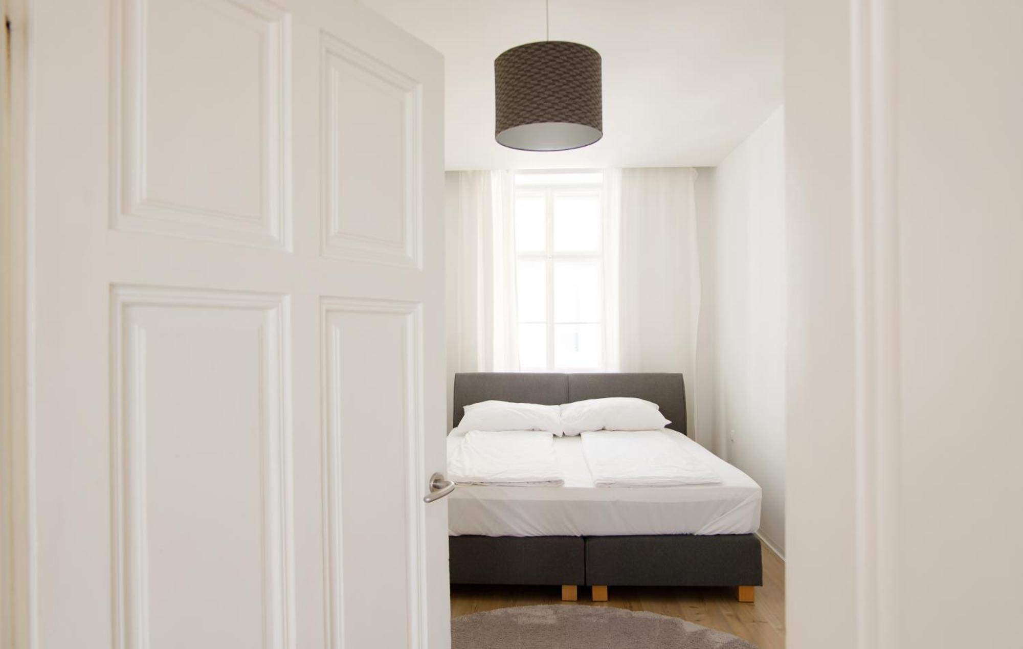 Minimalistic Studio Near Naschmarkt Viena Exterior foto